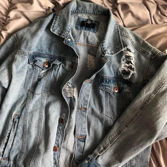 Ripped and washed jean jacket - Picture 2 of 4